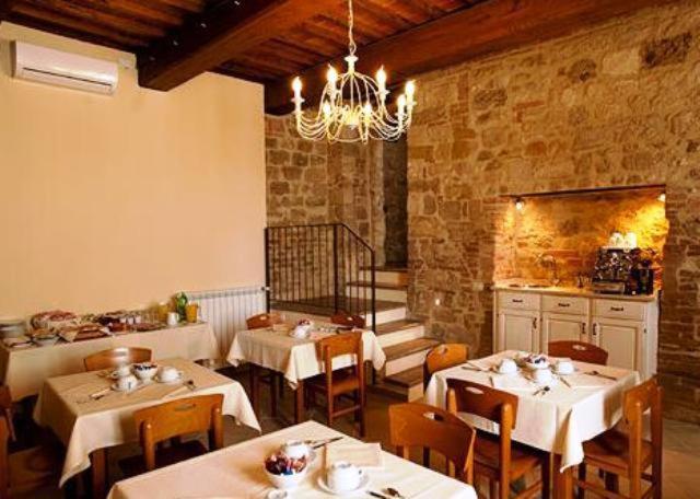 Arnolfo B&B Колле-ді-Валь-д'Ельса Екстер'єр фото